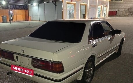 Nissan Gloria VIII, 1988 год, 350 000 рублей, 10 фотография