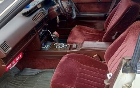 Nissan Gloria VIII, 1988 год, 350 000 рублей, 21 фотография