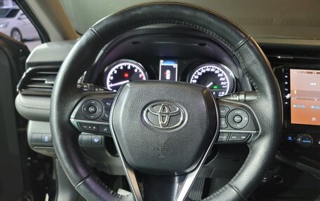 Toyota Camry, 2018 год, 2 289 000 рублей, 10 фотография