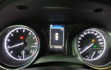 Toyota Camry, 2018 год, 2 289 000 рублей, 11 фотография
