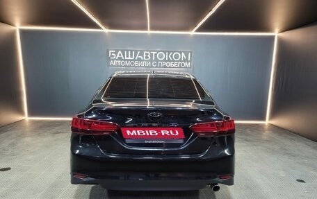 Toyota Camry, 2018 год, 2 289 000 рублей, 5 фотография