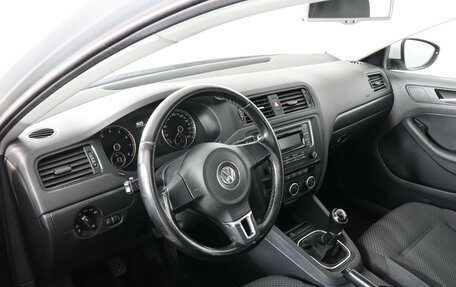 Volkswagen Jetta VI, 2014 год, 1 099 000 рублей, 5 фотография
