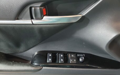 Toyota Camry, 2018 год, 2 289 000 рублей, 17 фотография