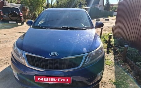 KIA Rio III рестайлинг, 2013 год, 800 000 рублей, 12 фотография