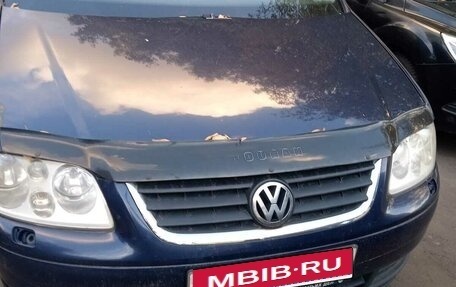 Volkswagen Touran III, 2006 год, 337 000 рублей, 1 фотография