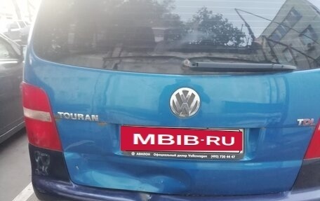 Volkswagen Touran III, 2006 год, 337 000 рублей, 11 фотография