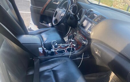 Toyota Highlander III, 2010 год, 1 650 000 рублей, 7 фотография
