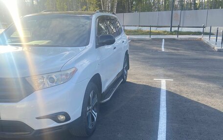 Toyota Highlander III, 2010 год, 1 650 000 рублей, 6 фотография