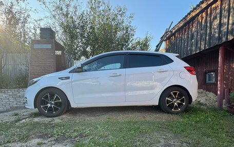 KIA Rio III рестайлинг, 2015 год, 899 000 рублей, 2 фотография