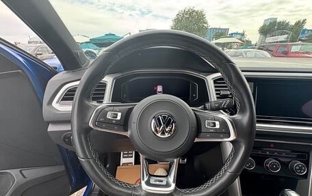 Volkswagen T-Roc I, 2021 год, 2 040 000 рублей, 4 фотография