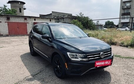 Volkswagen Tiguan II, 2021 год, 3 000 000 рублей, 2 фотография