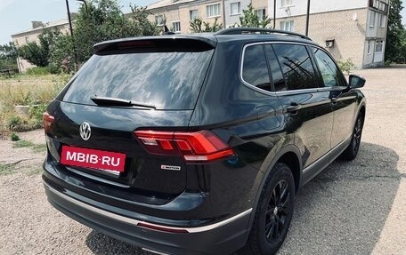 Volkswagen Tiguan II, 2021 год, 3 000 000 рублей, 3 фотография