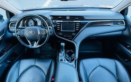 Toyota Camry, 2019 год, 2 676 000 рублей, 10 фотография
