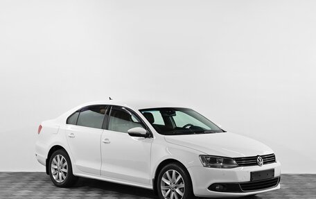 Volkswagen Jetta VI, 2013 год, 939 000 рублей, 2 фотография