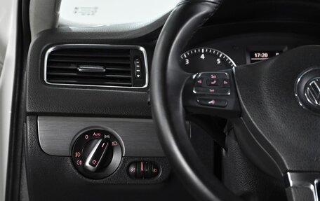 Volkswagen Jetta VI, 2013 год, 939 000 рублей, 10 фотография