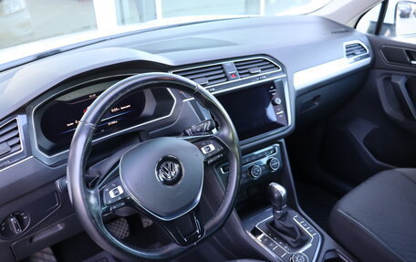Volkswagen Tiguan II, 2017 год, 1 890 000 рублей, 13 фотография
