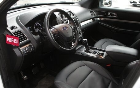 Ford Explorer VI, 2018 год, 2 695 000 рублей, 6 фотография