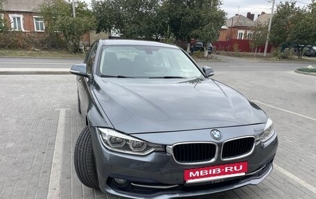 BMW 3 серия, 2017 год, 1 950 000 рублей, 2 фотография