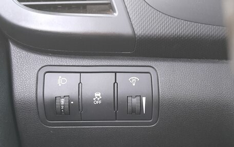 Hyundai Solaris II рестайлинг, 2011 год, 750 000 рублей, 11 фотография