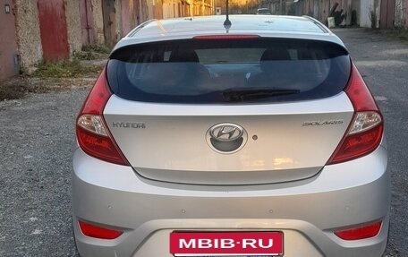 Hyundai Solaris II рестайлинг, 2011 год, 750 000 рублей, 2 фотография