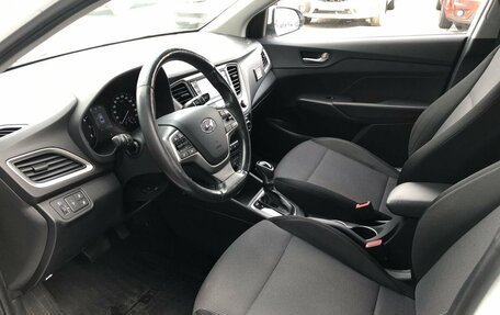Hyundai Solaris II рестайлинг, 2017 год, 1 210 000 рублей, 9 фотография