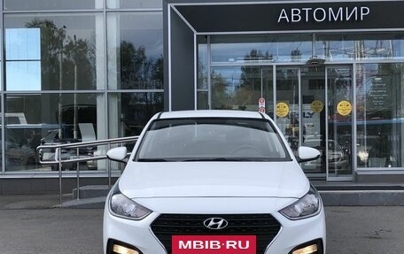 Hyundai Solaris II рестайлинг, 2017 год, 1 210 000 рублей, 2 фотография