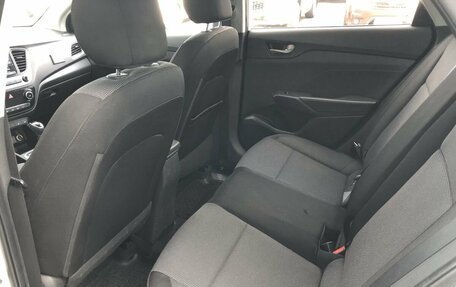 Hyundai Solaris II рестайлинг, 2017 год, 1 210 000 рублей, 11 фотография
