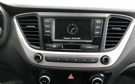 Hyundai Solaris II рестайлинг, 2017 год, 1 210 000 рублей, 14 фотография