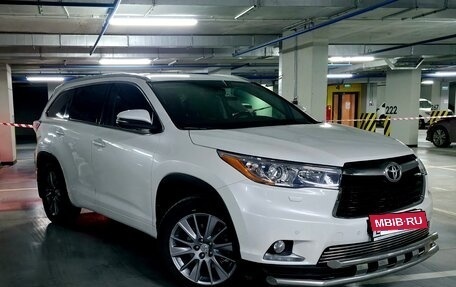Toyota Highlander III, 2014 год, 3 350 000 рублей, 3 фотография