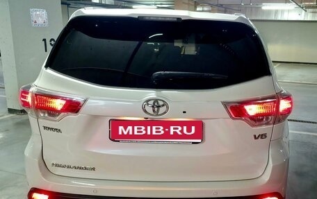 Toyota Highlander III, 2014 год, 3 350 000 рублей, 11 фотография