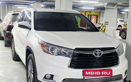 Toyota Highlander III, 2014 год, 3 350 000 рублей, 12 фотография