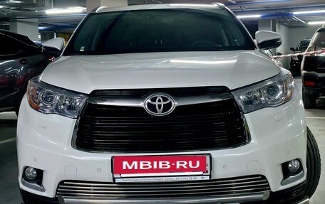 Toyota Highlander III, 2014 год, 3 350 000 рублей, 13 фотография