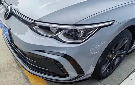Volkswagen Golf VIII, 2021 год, 2 040 000 рублей, 2 фотография