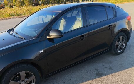 Chevrolet Cruze II, 2012 год, 900 000 рублей, 3 фотография