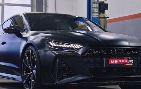 Audi RS 7, 2021 год, 14 500 000 рублей, 13 фотография
