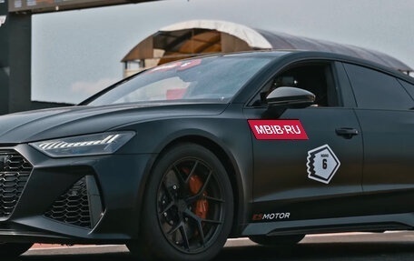 Audi RS 7, 2021 год, 14 500 000 рублей, 9 фотография