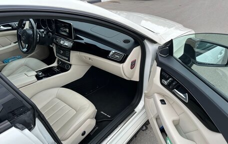 Mercedes-Benz CLS, 2015 год, 2 650 000 рублей, 11 фотография