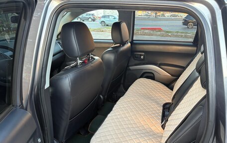 Peugeot 4007, 2012 год, 9 фотография