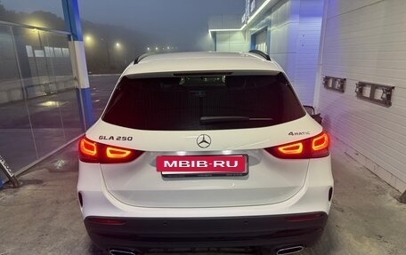 Mercedes-Benz GLA, 2021 год, 4 250 000 рублей, 4 фотография