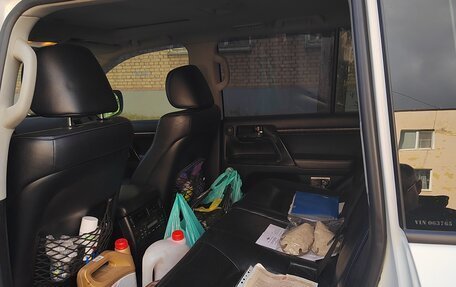 Toyota Land Cruiser 200, 2011 год, 2 580 000 рублей, 4 фотография
