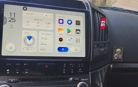Toyota Land Cruiser 200, 2011 год, 2 580 000 рублей, 6 фотография