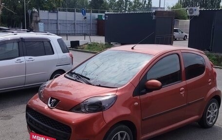 Peugeot 107 I рестайлинг, 2009 год, 550 000 рублей, 9 фотография