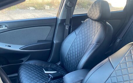 Hyundai Solaris II рестайлинг, 2011 год, 750 000 рублей, 8 фотография