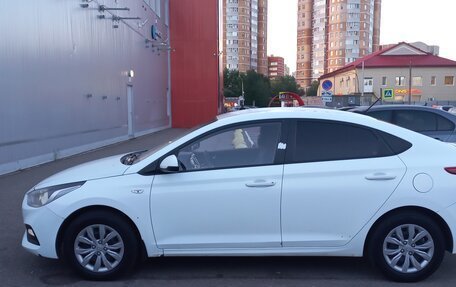 Hyundai Solaris II рестайлинг, 2019 год, 730 000 рублей, 4 фотография