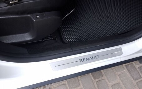 Renault Logan II, 2022 год, 1 350 000 рублей, 3 фотография