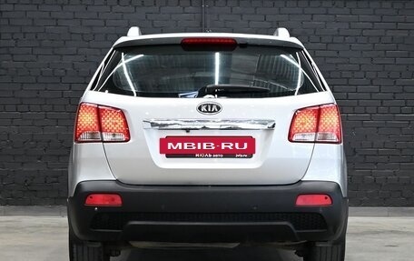 KIA Sorento II рестайлинг, 2011 год, 1 555 000 рублей, 5 фотография