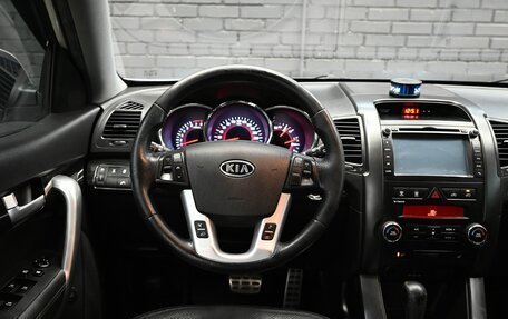 KIA Sorento II рестайлинг, 2011 год, 1 555 000 рублей, 13 фотография