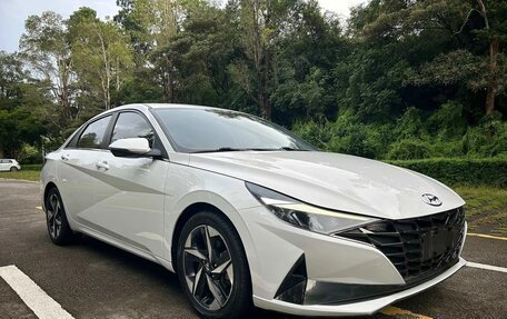 Hyundai Elantra, 2022 год, 1 642 000 рублей, 5 фотография