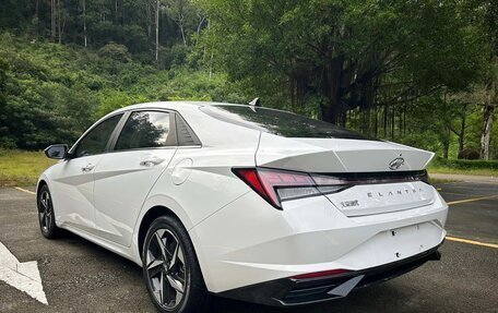 Hyundai Elantra, 2022 год, 1 642 000 рублей, 9 фотография