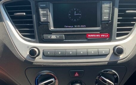Hyundai Solaris II рестайлинг, 2017 год, 910 000 рублей, 11 фотография